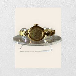 Vintage Timex Gold Toned‎ Stretch Band Analog Watch